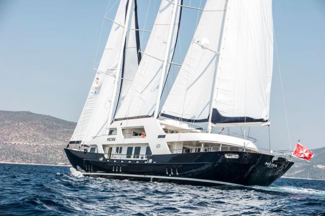 Motorsegelyacht Meira