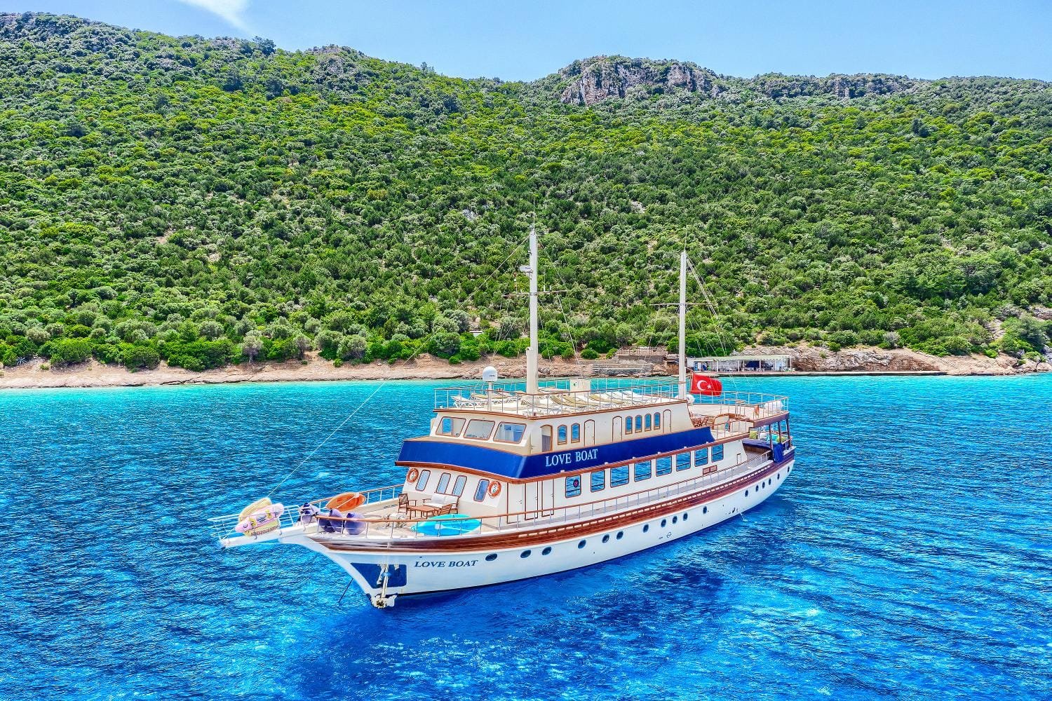 Yacht à moteur « Love Boat »