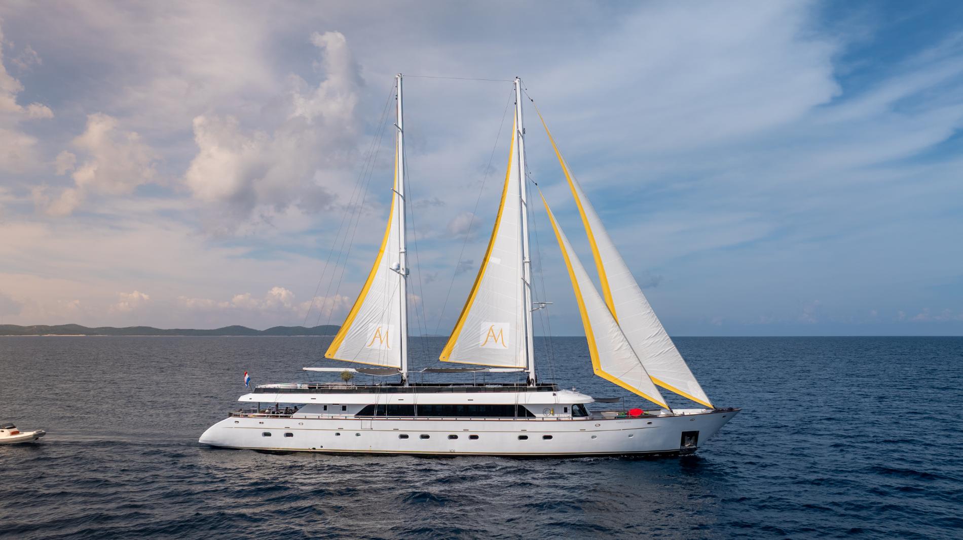 Motorsegelyacht „Anima Maris“