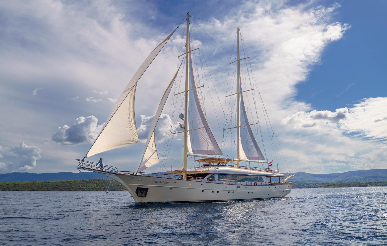 Yacht a motore e a vela Son De Mar