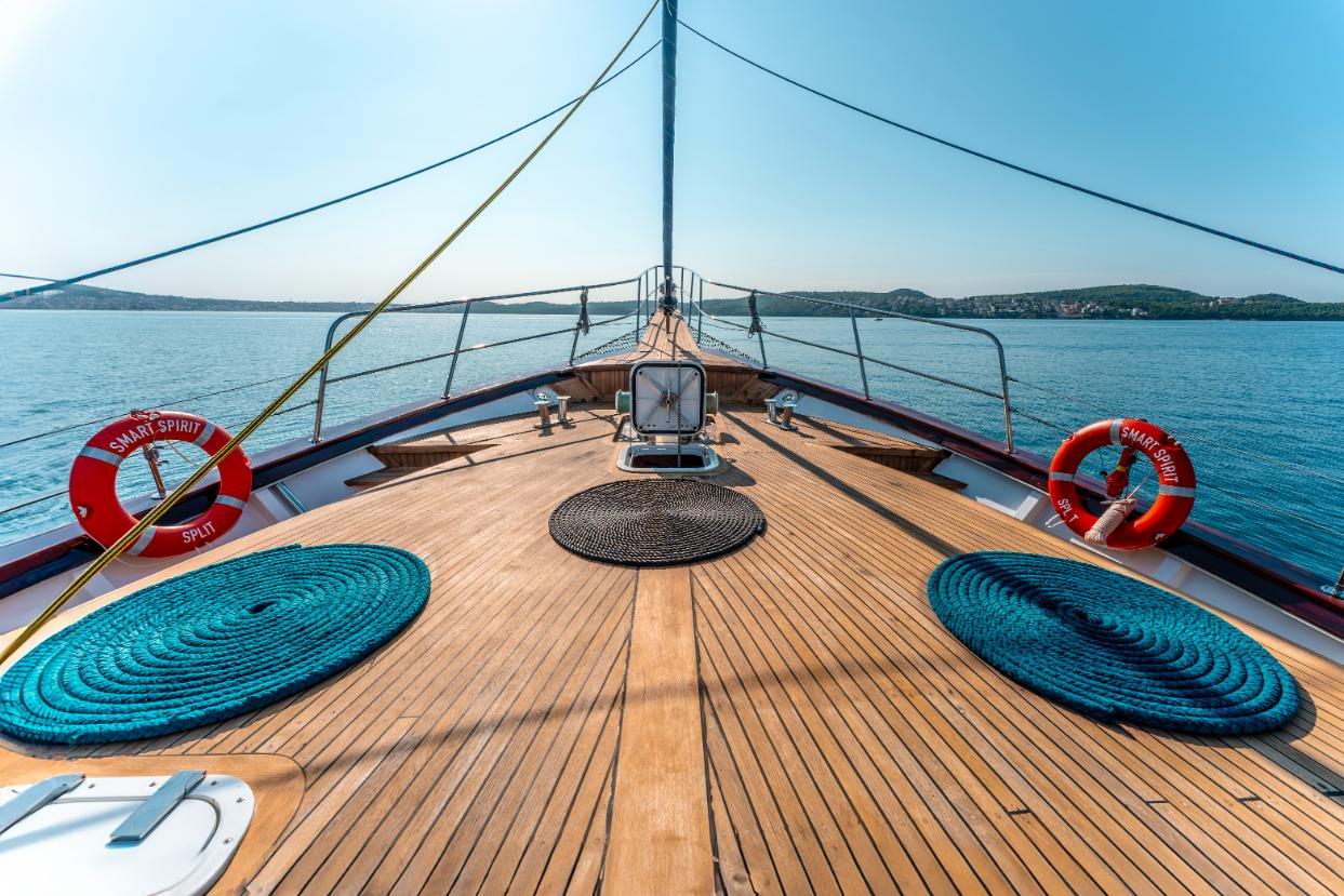 smartspirit guletsailor location de goélette à Dubrovnik 26