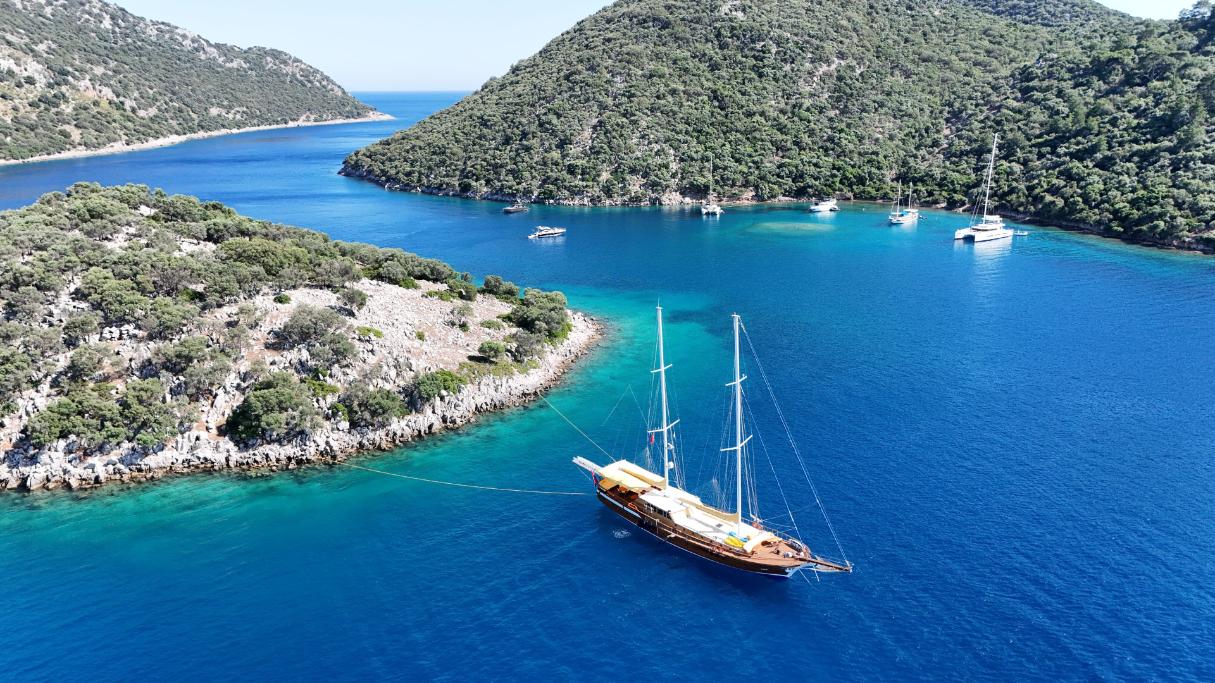 Gulet Yacht Parss
