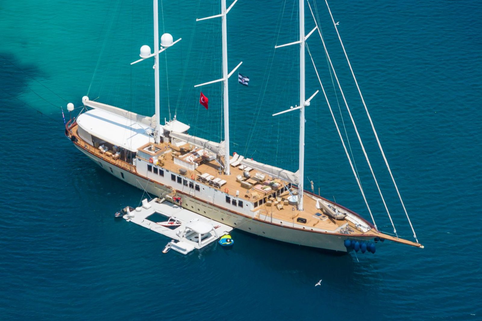 Motorsegel-Yacht Yazz