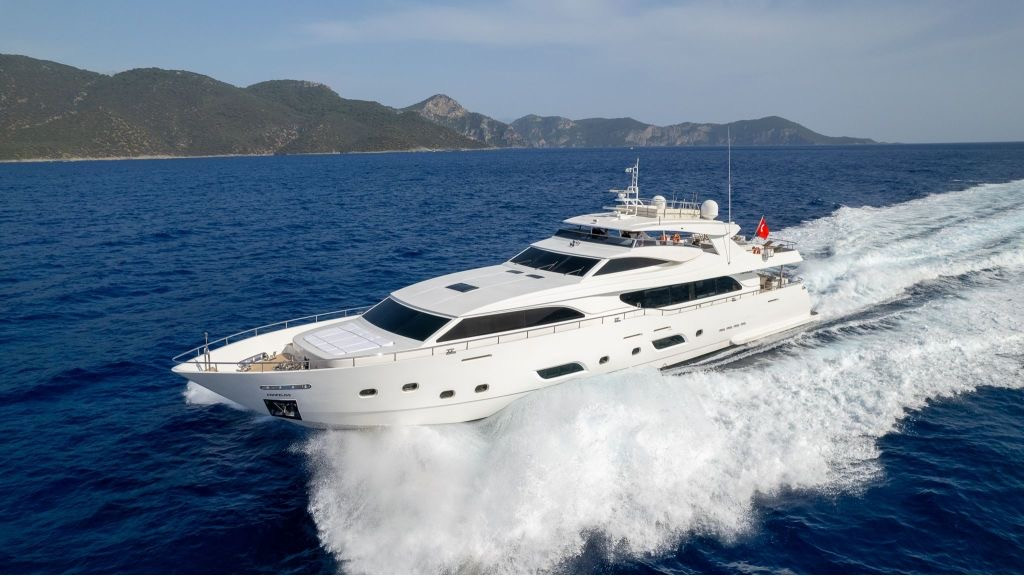 Yacht a motore Panfeliss