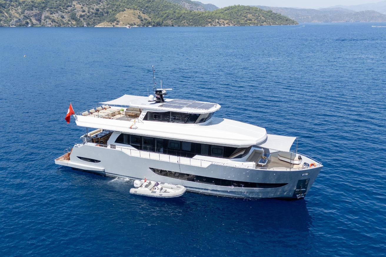 Trawler Yacht Ozde 2